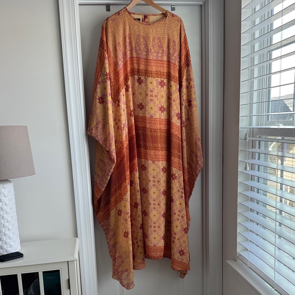 Elegant Orange and Yellow Patterned Kaftan